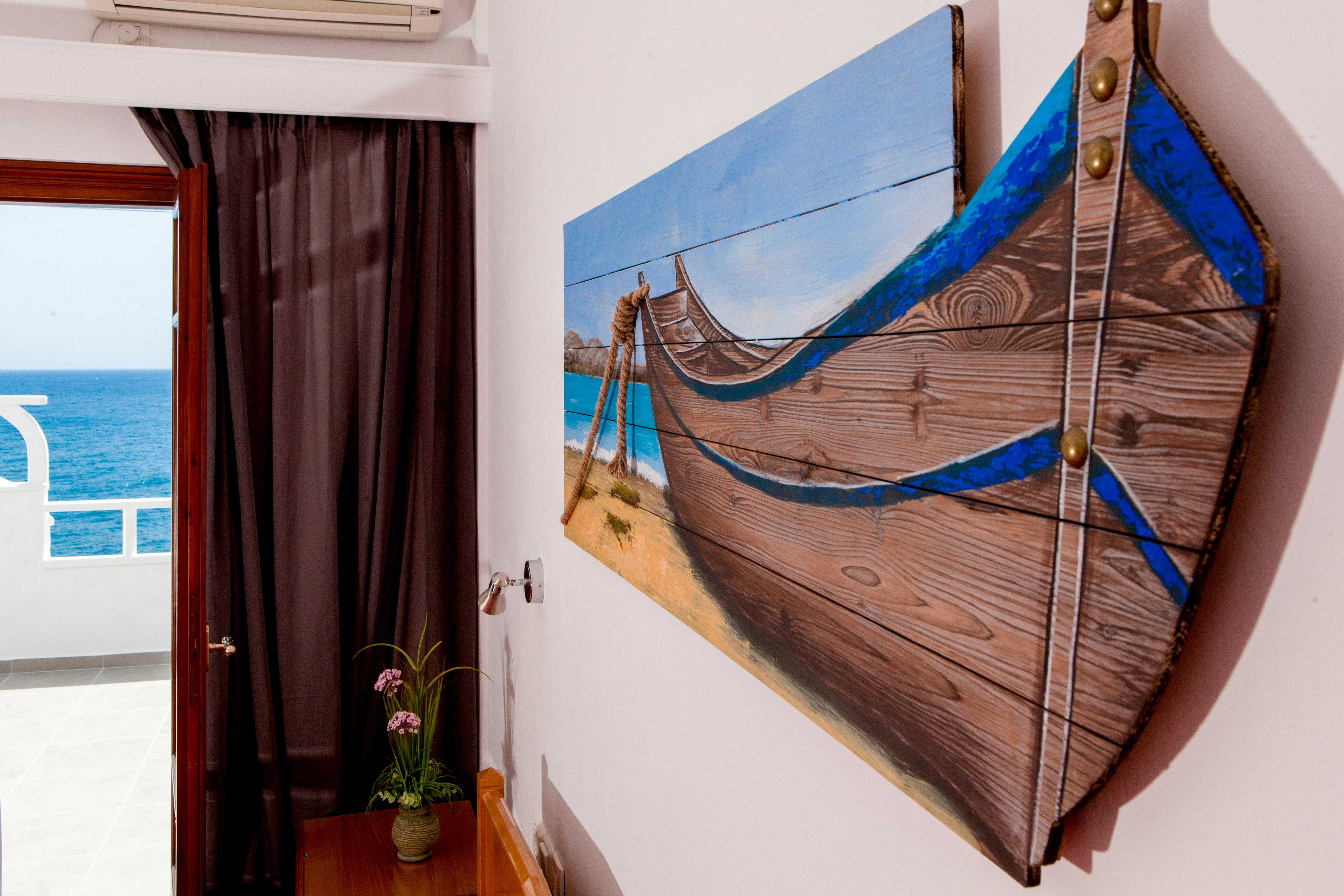Irini'S Rooms Fteoura Kamári Екстериор снимка
