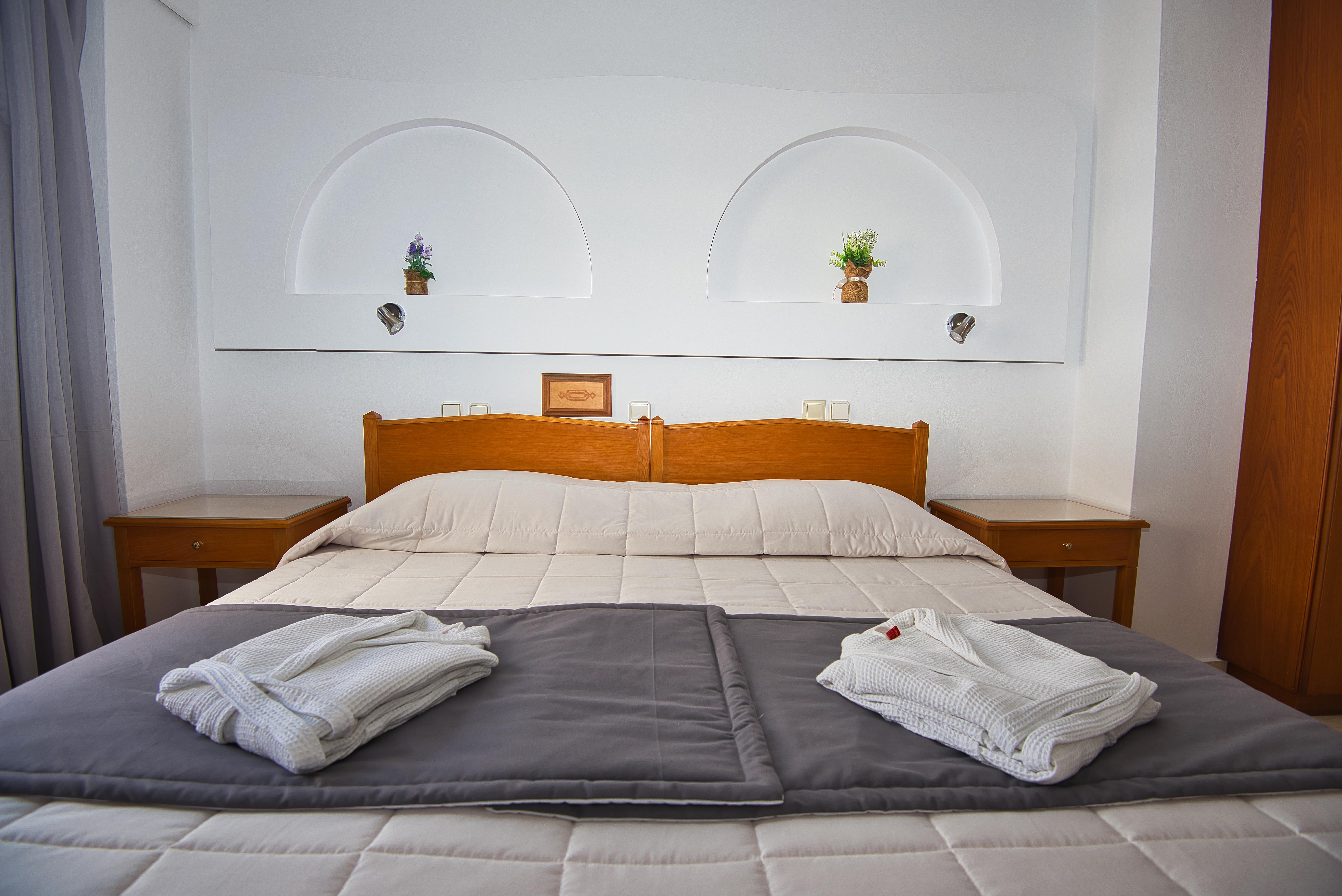 Irini'S Rooms Fteoura Kamári Екстериор снимка